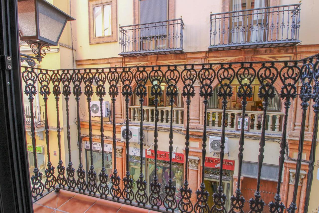 Apartamento Apartamento Livia Junto A La Catedral Sevilla Exterior foto